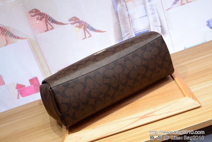 COACH蔻馳 女包 新款女士新月包 28967 可單肩 手提 斜挎  Chz1572